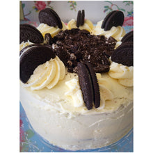 Load image into Gallery viewer, Family Size Signature Cake